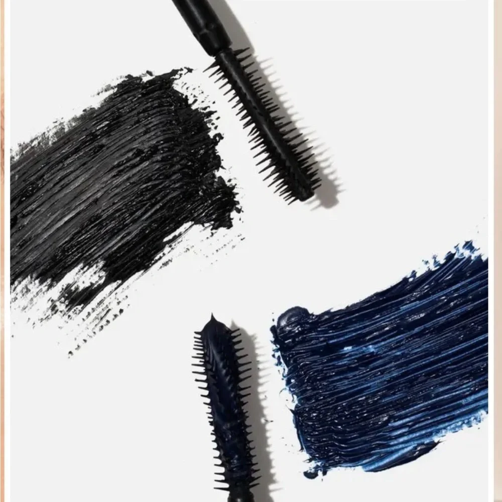 Bossy ONYX Volumizing Black Mascara for Defined Lashes